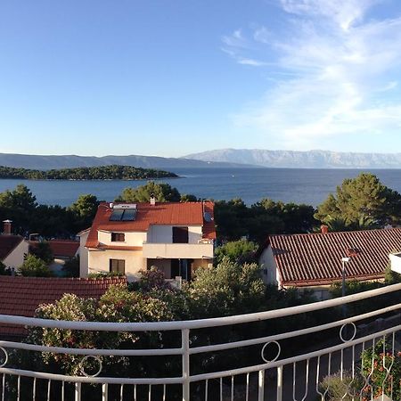 Apartment Bozikovic - Jelsa - Vitarnja Esterno foto
