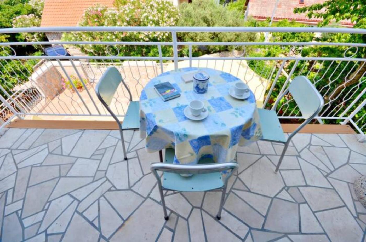 Apartment Bozikovic - Jelsa - Vitarnja Esterno foto