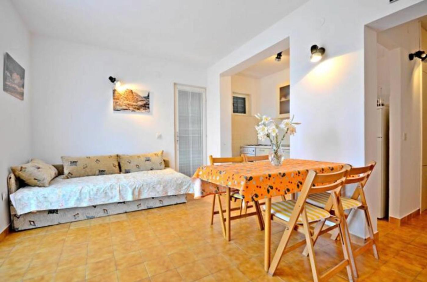 Apartment Bozikovic - Jelsa - Vitarnja Esterno foto